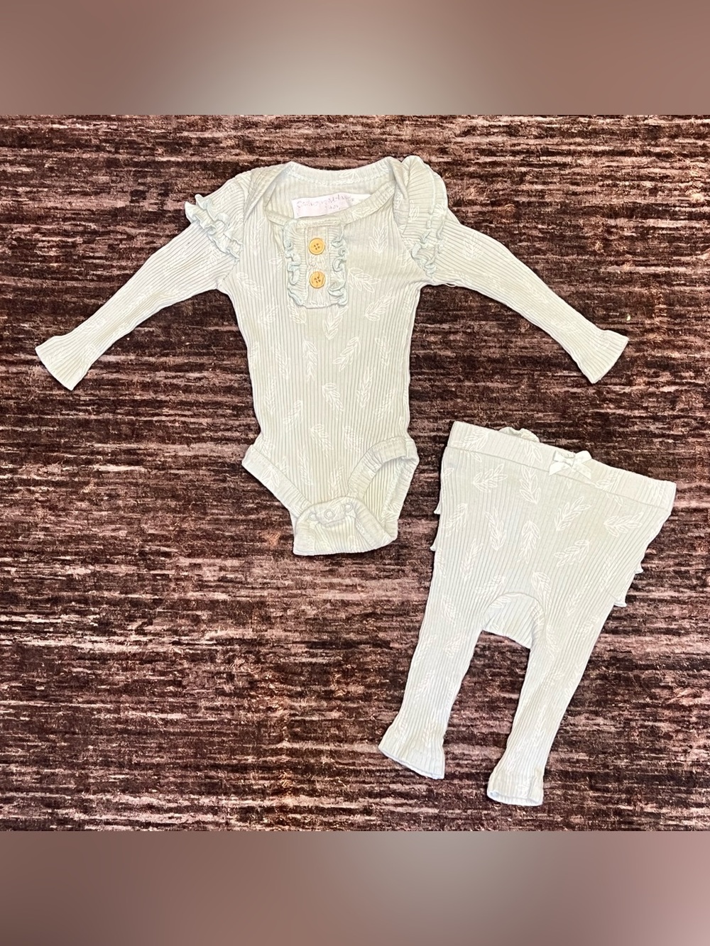 Ribbed Baby Two-Piece Bodysuit & Leggings